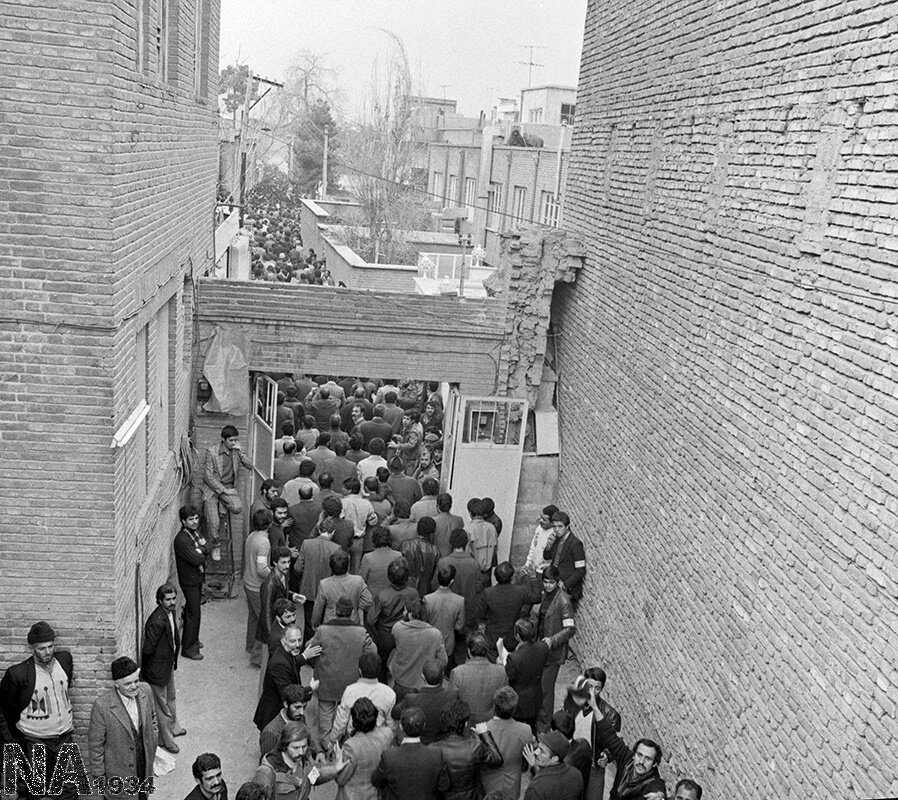 مدرسه‌ای که مقر فرماندهی انقلاب شد