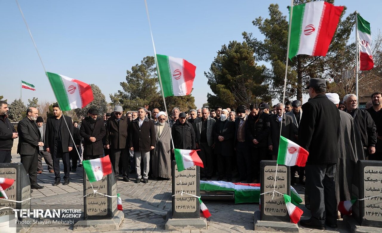 مراسم تشییع برادر شهید چمران در بهشت زهرا