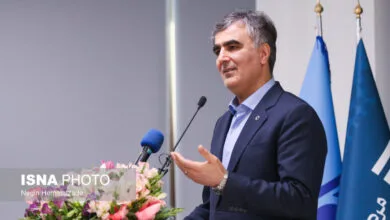 افزایش ۳۰ برابری اختیارات شعب بانکی استانها و آغاز طرحهای جدید تامین مالی در اصفهان افزایش ۳۰ برابری اختیارات شعب بانکی استانها و آغاز طرحهای جدید تامین مالی در اصفهان