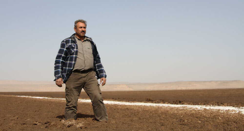 محیط‌بانی با دستان بسته | او رفت و خائیز شد قتلگاهش