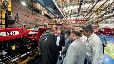 بازدید اعضای کمیسیون اقتصادی مجلس از شرکت تراکتورسازی ایران
